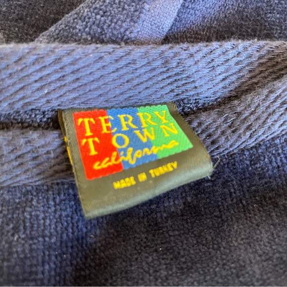 Golf Towel With Clip Dk Blue Embroidered Oldsmobile Logo Terry Town 100% Cotton - Picture 5 of 5